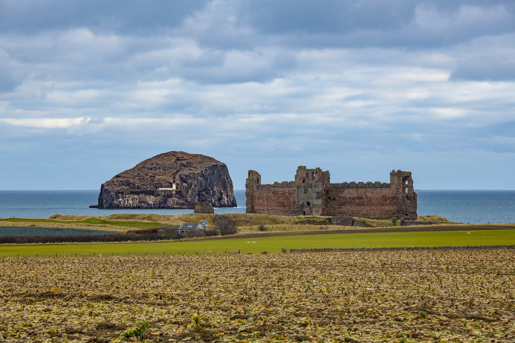 Tantallon Castle et Bass Rock : fantômes et prisonniers