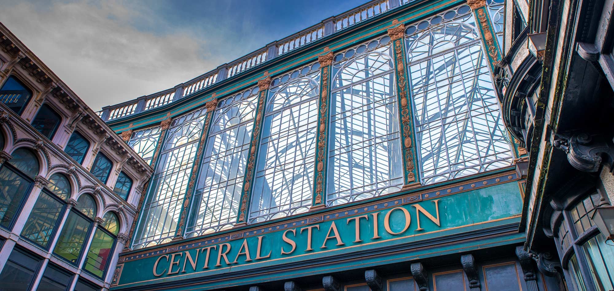 Glasgow Central, plus qu’une gare, un parapluie !