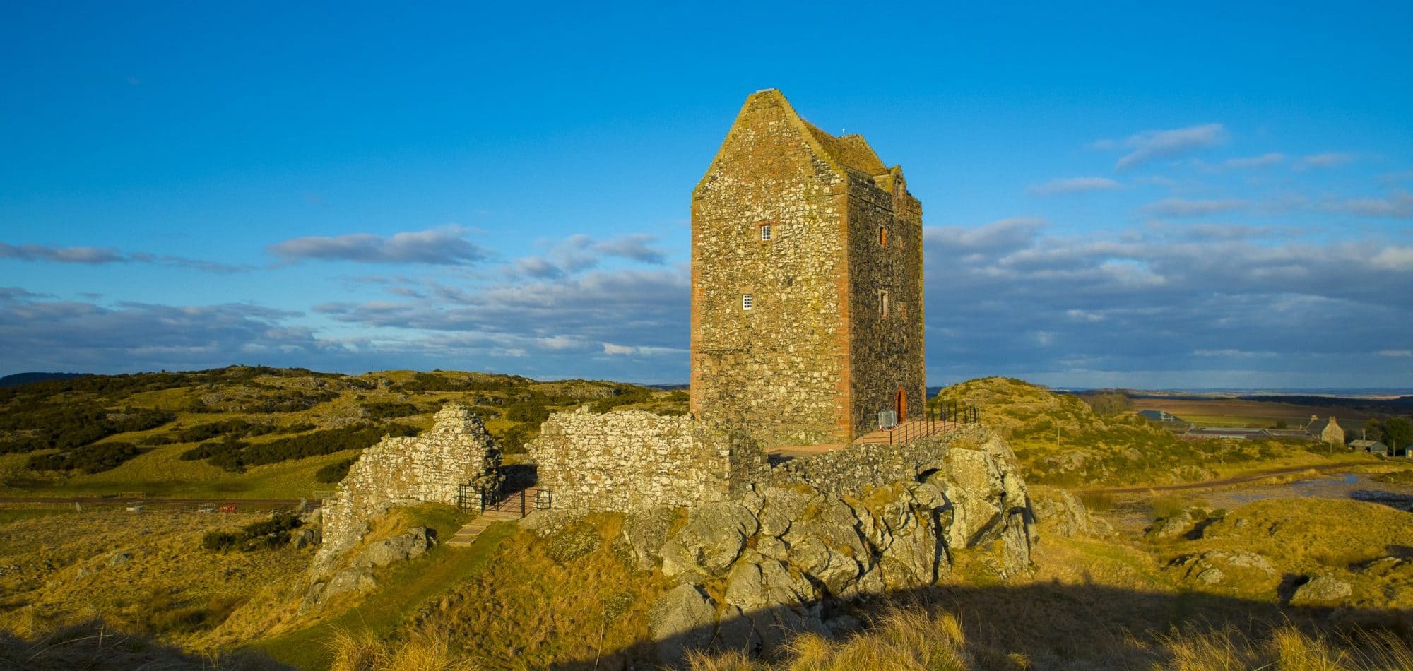 La tour de Smailholm, un œil sur l’Angleterre