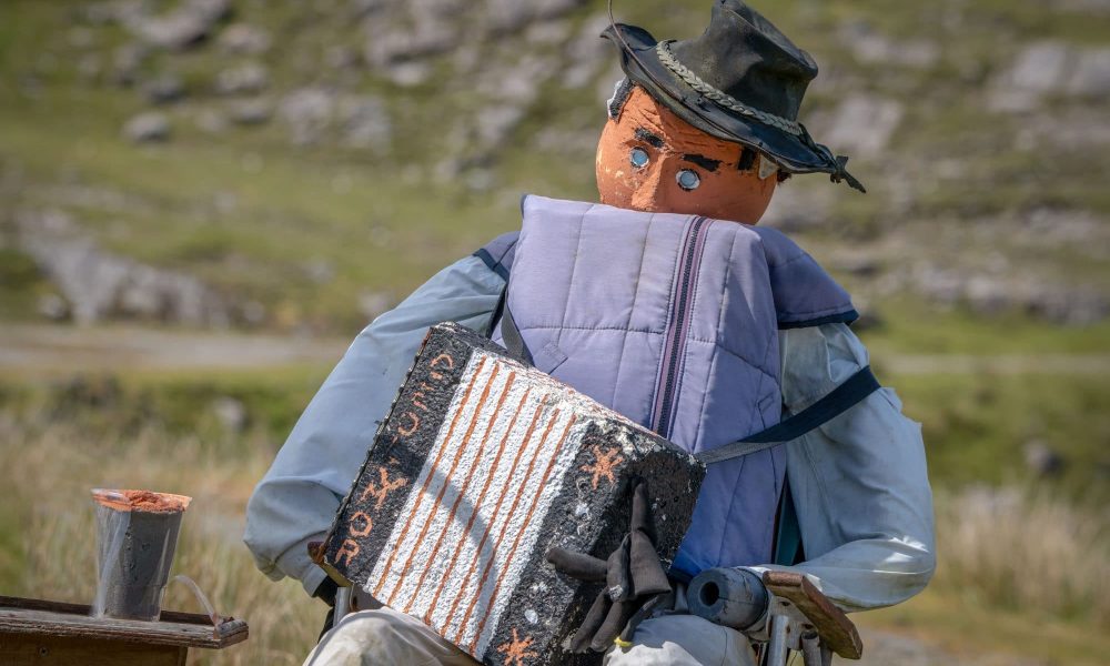 Un drôle de musicien sur les routes de Lewis