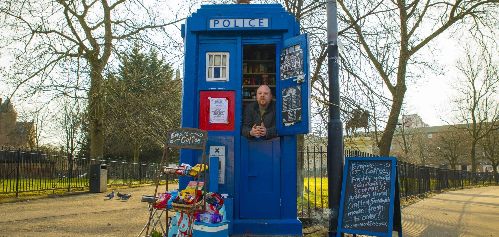 Un café au poste de police !