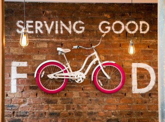 In Glasgow, a short walk in Finnieston